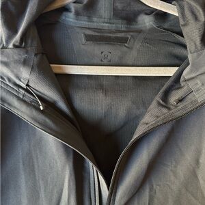 Lululemon lightweight jacket
